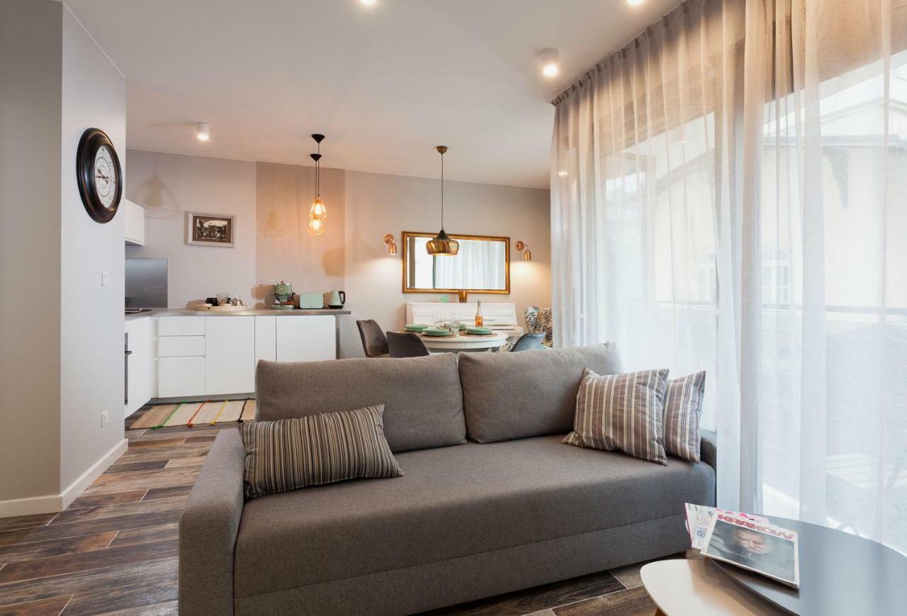 City Of The Kings Piano Apartment Красков Екстериор снимка