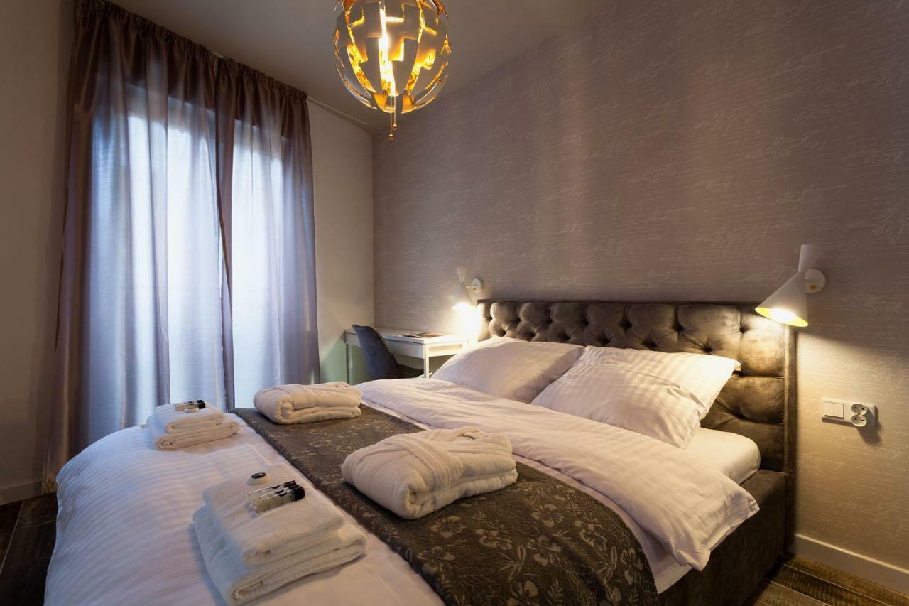 City Of The Kings Piano Apartment Красков Екстериор снимка