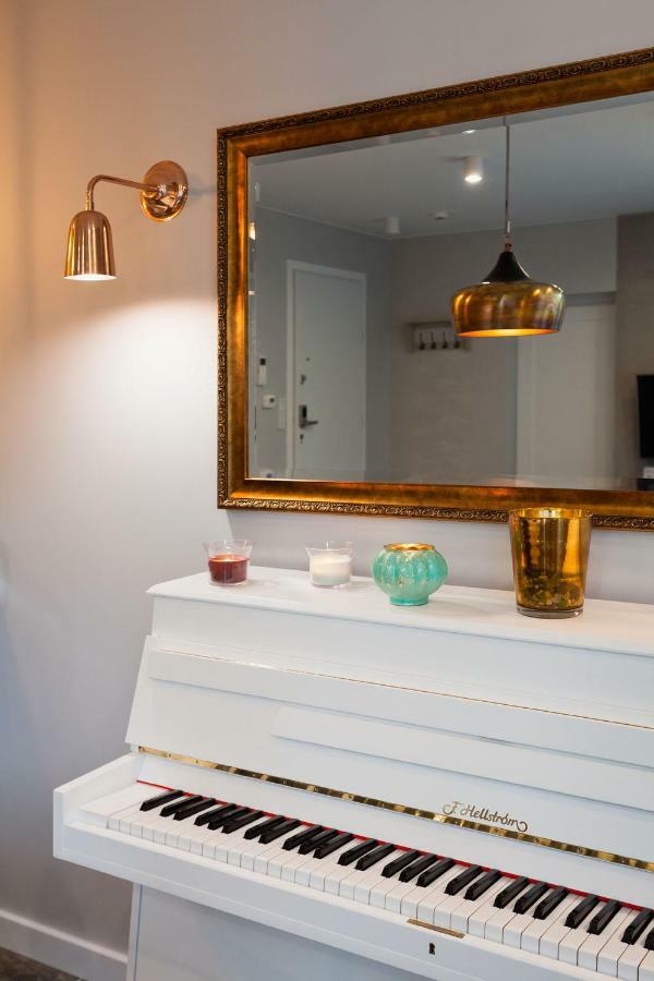 City Of The Kings Piano Apartment Красков Екстериор снимка
