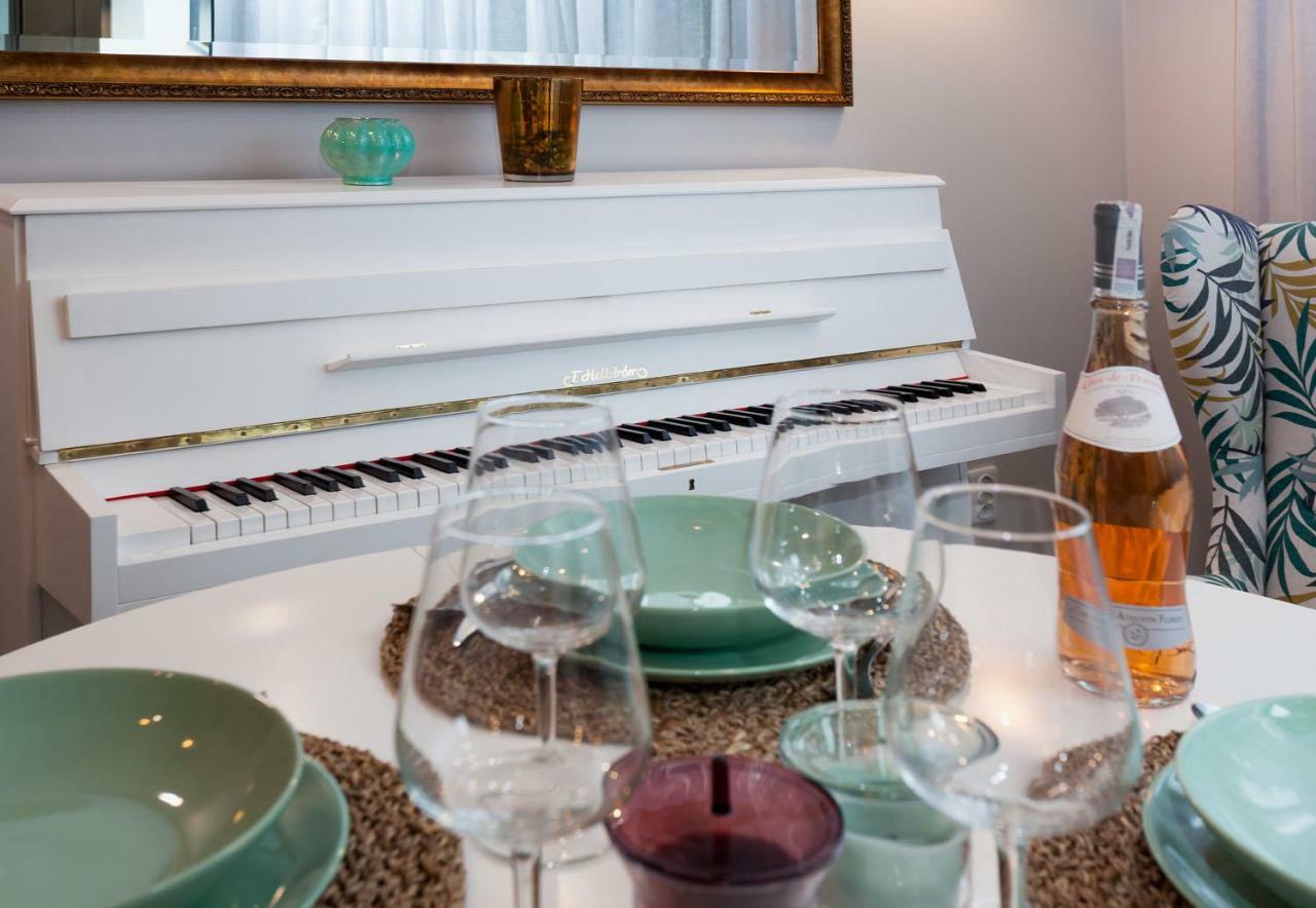 City Of The Kings Piano Apartment Красков Екстериор снимка